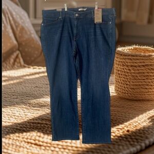 Levi’s jean Classic Straight blue mid rise hyper soft plus size New size 24W